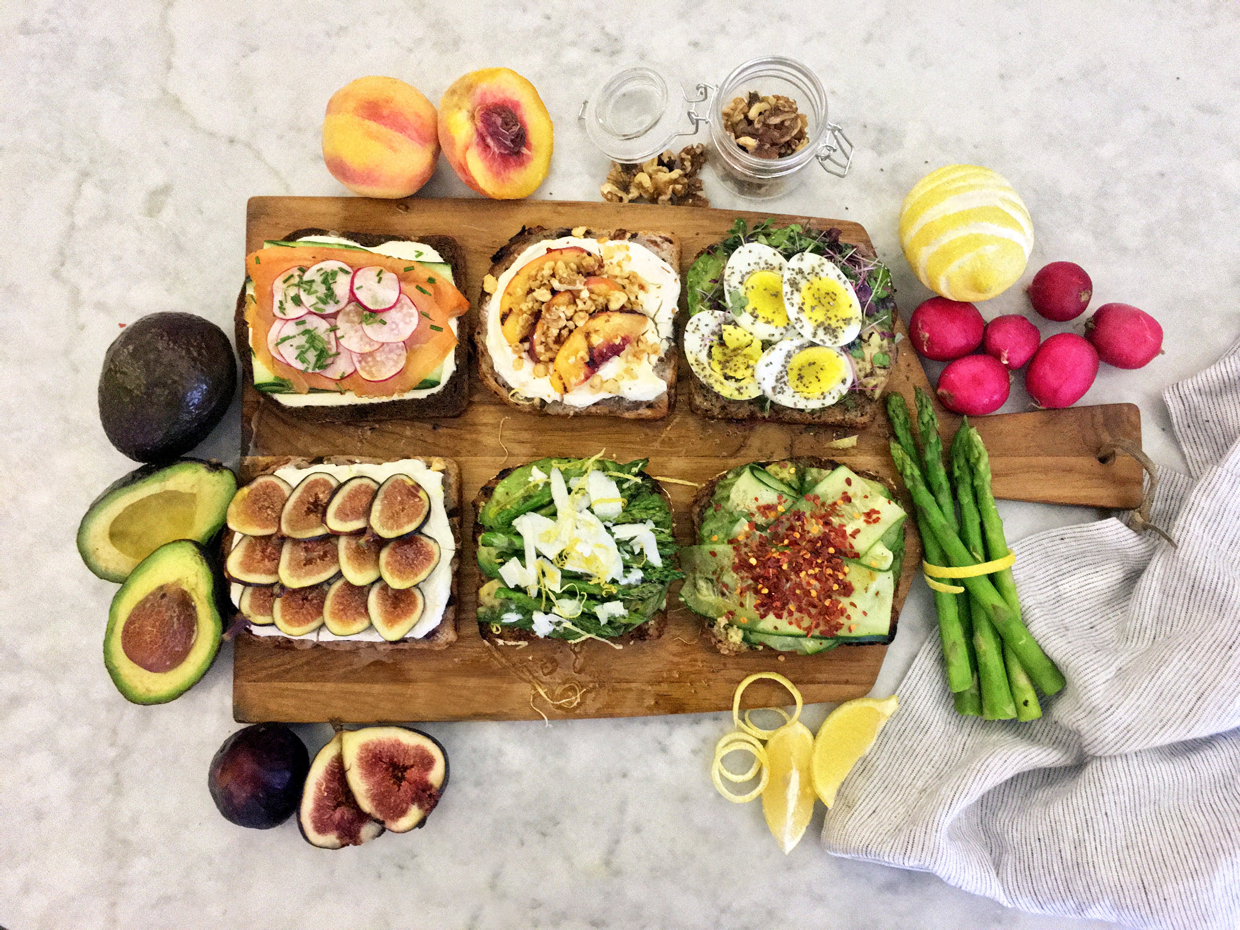 NEW AVOCADO TOASTS AND TARTINES