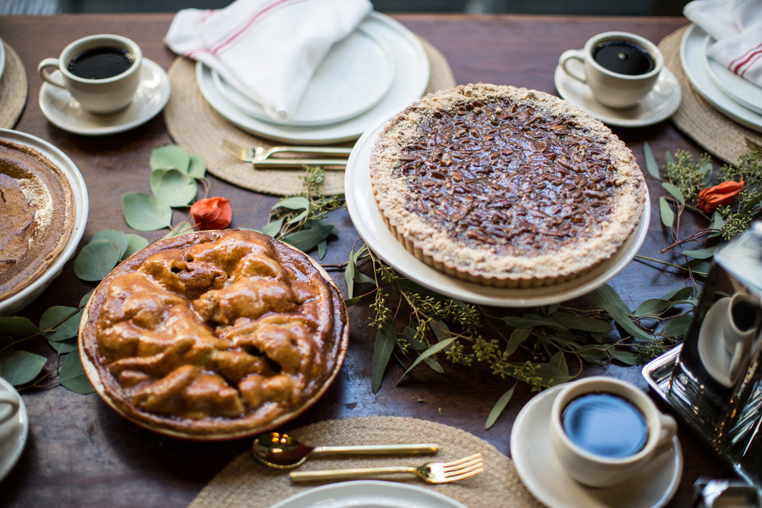 MANGIA’S THANKSGIVING MENU AND PIES