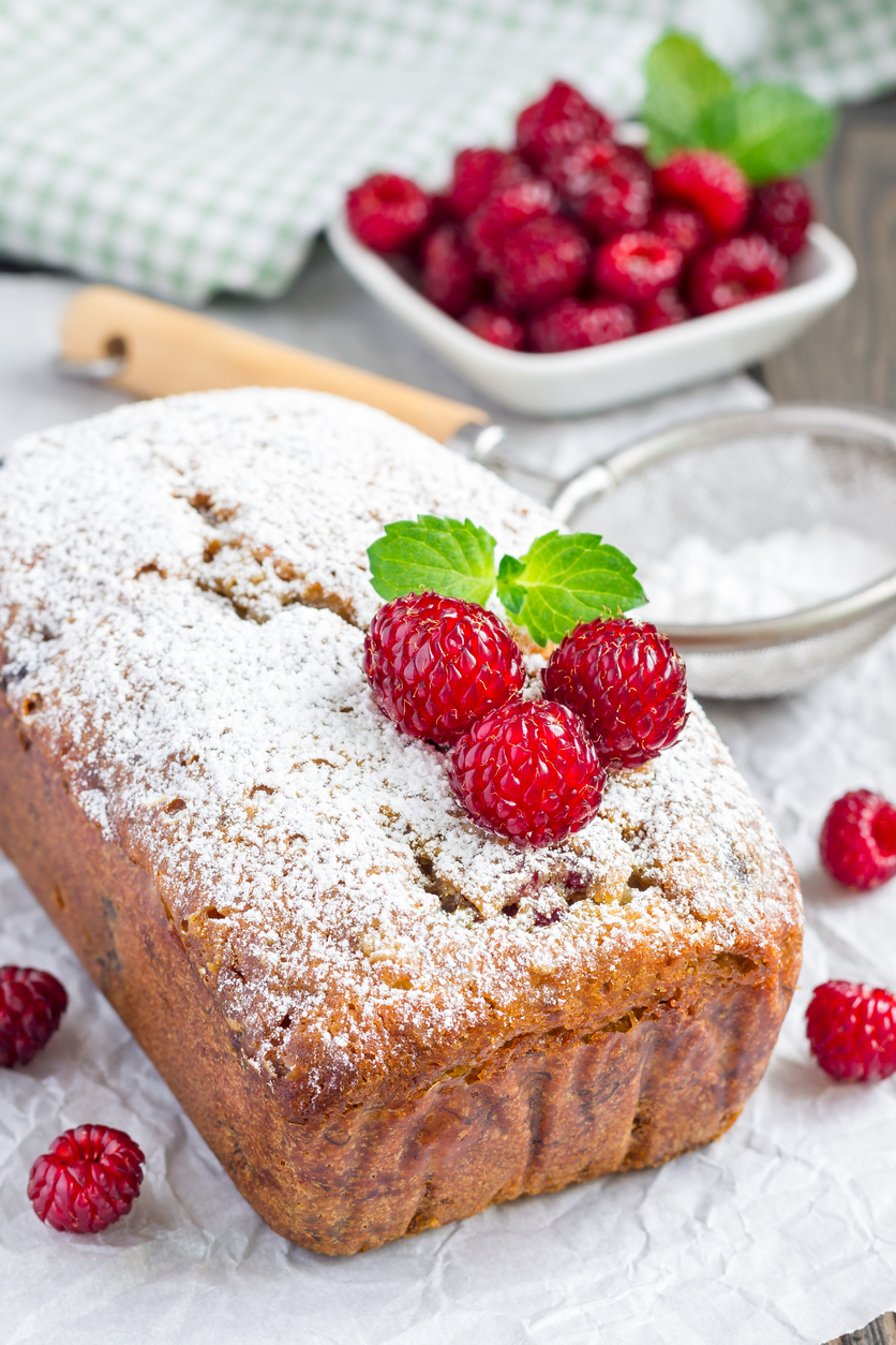 Low-Fat Banana Raspberry Loaf Cake - Mangia NYC