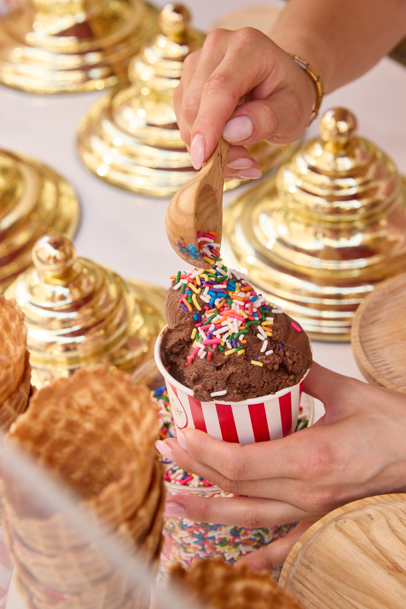 25 06 23 Mangia gelato 0466 web 25 06 23 Mangia gelato 0466 web